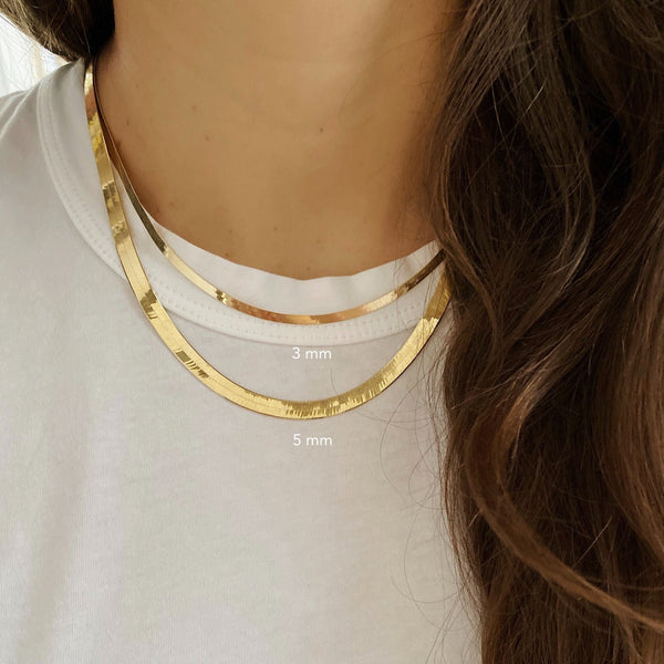 SOLID GOLD HERRINGBONE CHAIN NECKLACE